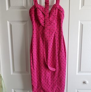 Pink polka-dot Maneater